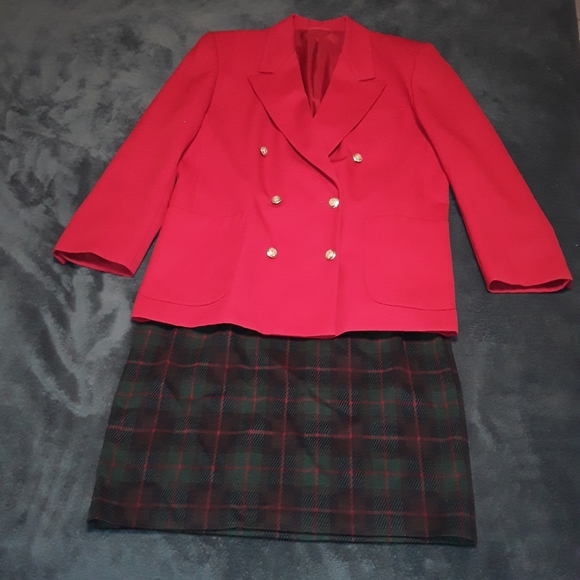 St Michael Dresses & Skirts - Vintage St. Michael Skirt and Jacket Set